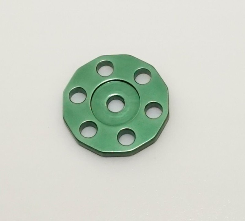 JR PODKŁADKA ŚRUBY MOCUJĄCEJ ZBIORNIK PALIWA ZIELONA (1)