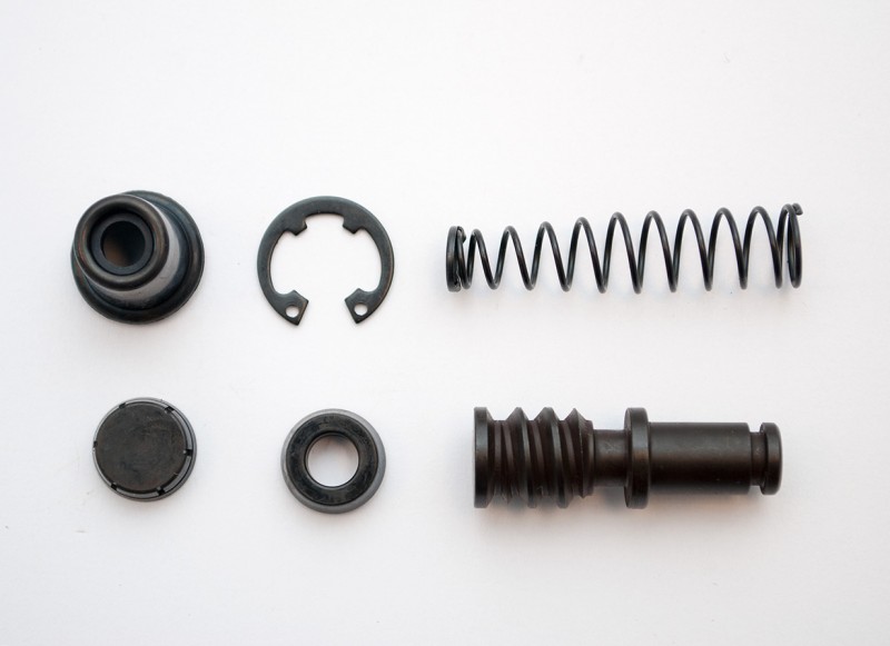 BRONCO ZESTAW NAPRAWCZY POMPY HAMULCOWEJ PRZÓD YAMAHA YFZ 350 '87-'01 YFM 350/400 (BEZ ROCZNIKA '99) (MSB-219) (1)