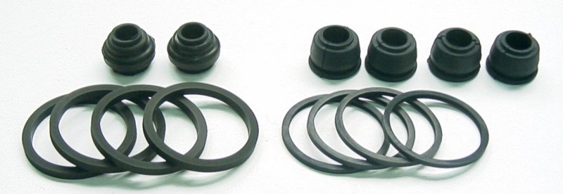 TOURMAX ZESTAW NAPRAWCZY ZACISKU HAMULCOWEGO PRZÓD HONDA GL1200/VF750/1000/1100 (MADE IN JAPAN) (1)