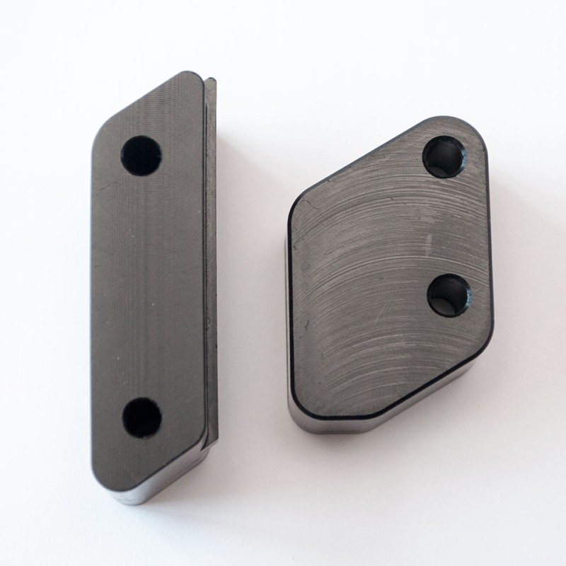 ACCEL WKŁAD PROWADNICY ŁAŃCUCHA (1)