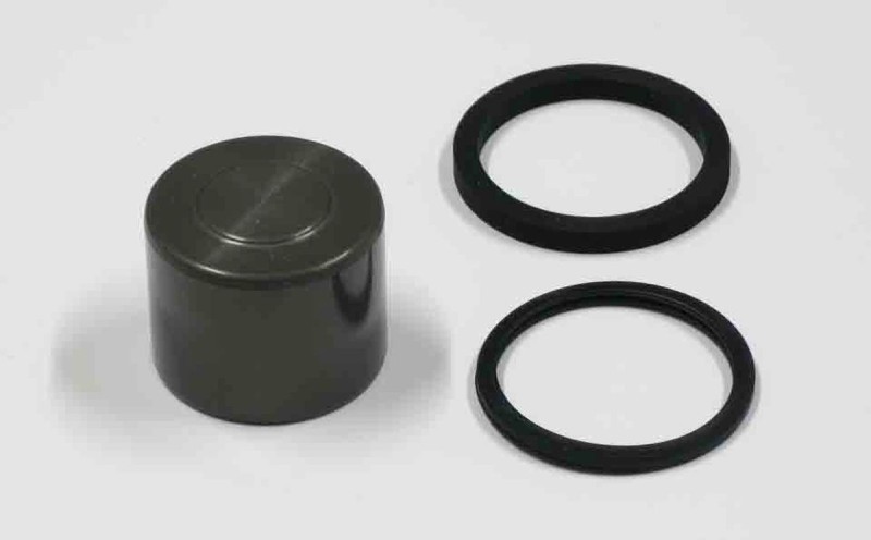 TOURMAX TŁOCZEK ZACISKU HAMULCOWEGO Z USZCZELNIACZAMI YAMAHA YZF-R6 '05-'08, R1 '02-'06 (DÓŁ) (MADE IN JAPAN) (1)