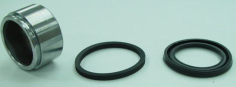 TOURMAX TŁOCZEK ZACISKU HAMULCOWEGO Z USZCZELNIACZAMI SUZUKI GS 500 89-92, GSX 600/750 88-92 (MADE IN JAPAN) (1)