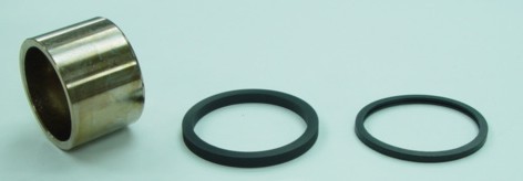 TOURMAX TŁOCZEK ZACISKU HAMULCOWEGO Z USZCZELNIACZAMI SUZUKI GSXR 750`86-87, GSXR1100`86-88 (MADE IN JAPAN) (1)