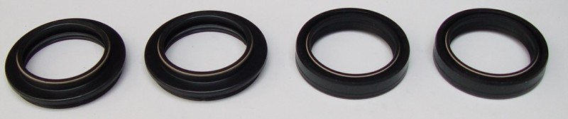 TOURMAX USZCZELNIACZE PRZEDNIEGO ZAWIESZENIA OLEJOWE I PYŁOWE (KOMPLET) (41X54X11) SUZUKI GSX/GSXR 600/750, VS 1400 (ARI047)(ARI151) (MADE IN JAPAN) (1)
