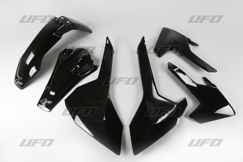 UFO KOMPLET PLASTIKÓW HUSQVARNA TE/TX 125/250/300 '17-19, FE 250/350/450/501 '17-19 KOLOR CZARNY (HU618E001)