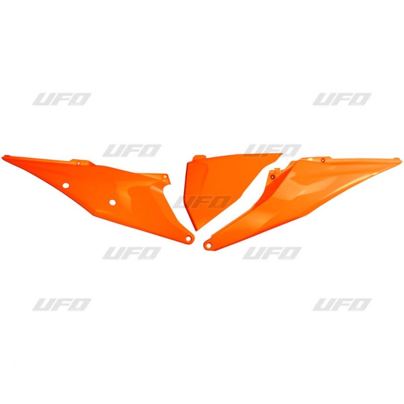 UFO BOCZKI TYLNE KTM SX/SXF(SX-F) 125/150/250/350/450 '19-'22, EXC 125 '20-'21, EXC/EXCF(EXC-F) 150/250/300/350/450/500 TPI '20-2023 Z POKRYWĄ FILTRA POWIETRZA KOLOR POMARAŃCZOWY
