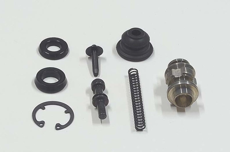 TOURMAX ZESTAW NAPRAWCZY POMPY HAMULCOWEJ PRZÓD KAWASAKI ZX-6R '05-06 (MADE IN JAPAN) (1)