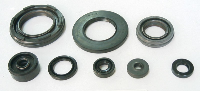 TOURMAX KOMPLET (ZESTAW) USZCZELNIACZY SILNIKOWYCH YAMAHA RD 250/350 '82 (MADE IN JAPAN) (1)