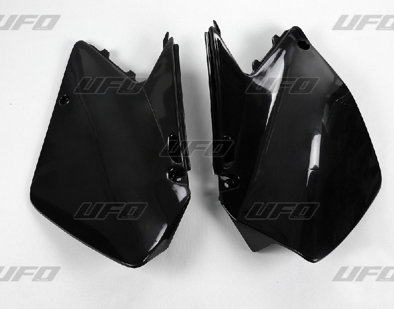 UFO BOCZKI TYLNE SUZUKI RM 125/250 '06-'17 KOLOR CZARNY