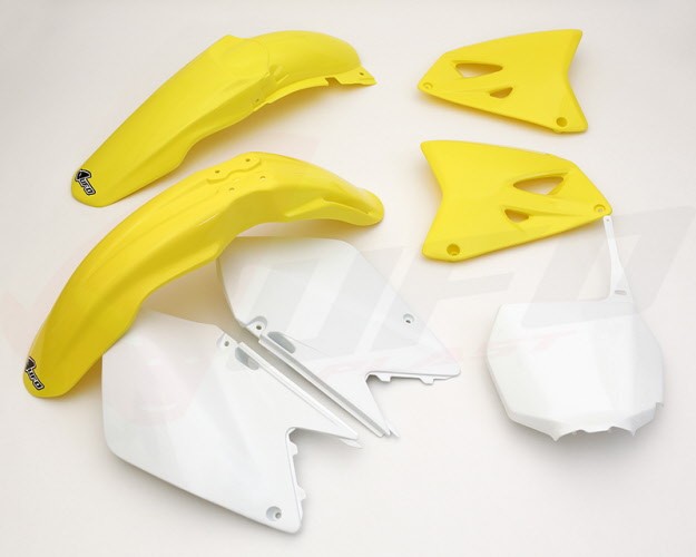 UFO KOMPLET PLASTIKÓW SUZUKI RM 125 / 250 '06-'24 KOLOR OEM (BIAŁY/ŻÓŁTY) (SU406E999)