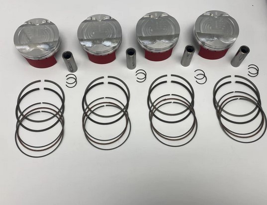 WOSSNER KOMPLET TŁOKÓW SUZUKI GSX 1300 R HAYABUSA '08-'20 BIG BORE HIGH COMP. (14.0:1) (83,95MM) (1)