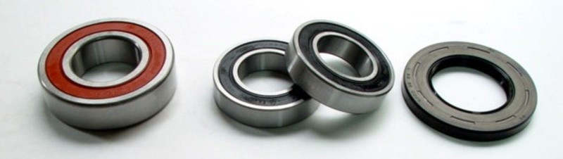 TOURMAX ŁOŻYSKA KOŁA TYLNEGO Z USZCZELNIACZAMI SUZUKI GSX-R 600 '01-'03, GSX-R 750 '00-'03, GSX-R 1000 '01-'02, GSX 1400 '02-'07 (MADE IN JAPAN) (1)