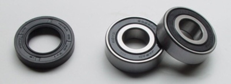 TOURMAX ŁOŻYSKA KOŁA PRZEDNIEGO Z USZCZELNIACZAMI YAMAHA FZ 400 '97, FZS 1000 '01, FZS 600 '98-'03, (MADE IN JAPAN) (1)