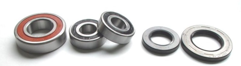 TOURMAX ŁOŻYSKA KOŁA TYLNEGO Z USZCZELNIACZAMI SUZUKI DL 650 V-STROM '04-'16, DL 650XA V-STROM '15-'19, DL 1000 '02-'12 (MADE IN JAPAN) (1)