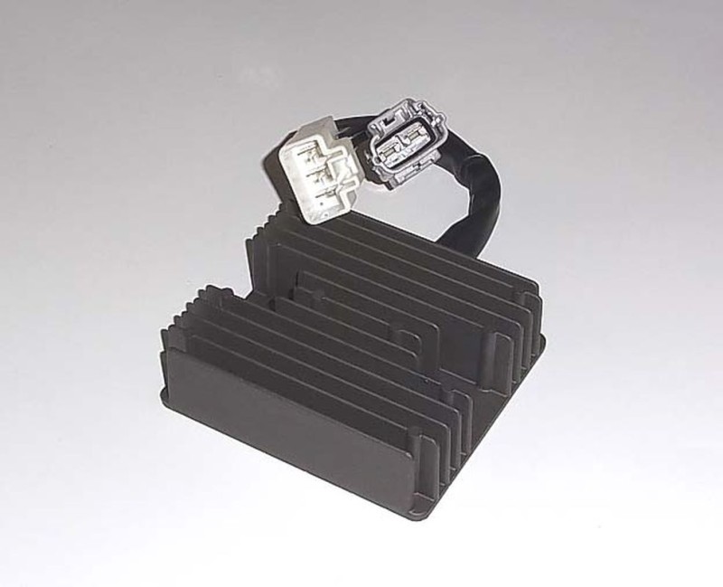 TOURMAX REGULATOR NAPIĘCIA SUZUKI AN 650 BURGMAN '06-'12, VZR 1800 INTRUDER ''06-'12, VL 1500 '13-'19, VZR 1800 '11-'19 (OEM: 32800-10G30) (MADE IN JAPAN) (1)