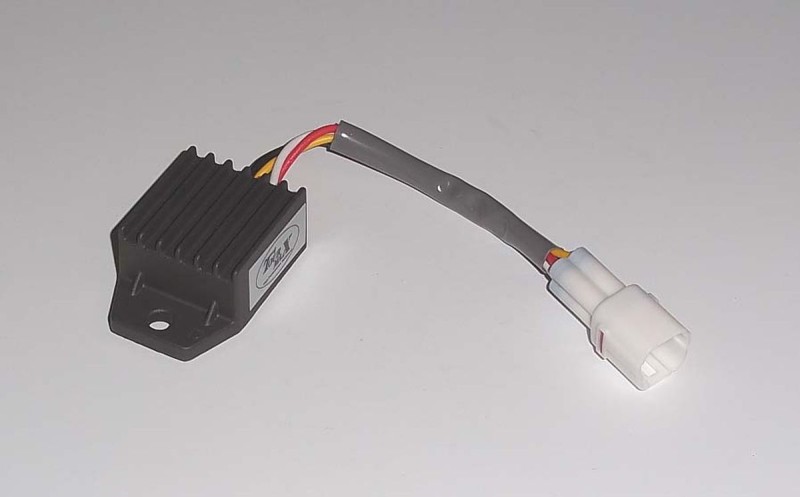 TOURMAX REGULATOR NAPIĘCIA KTM EXC 125/200/250/300 '05-'15, EXC 450 '08-'11, EXC 525 '05-'07, HUSQVARNA TE 350 '09-'13, BETA RR 250 '05-'07, RR 400/450 '05-'12 (OEM: 80011034000) (MADE IN JAPAN) (1)