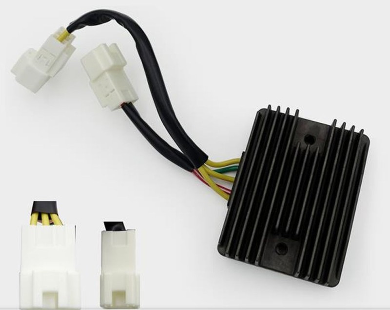 TOURMAX REGULATOR NAPIĘCIA PIAGGIO BEVERLY 300 '16-'20, MP3 300/500 '14-'16, X7 300 '09-'10, BEVERLY 350 '11-'20, X10 350/500 '12-'15 (OEM: 641709) (MADE IN JAPAN) (1)