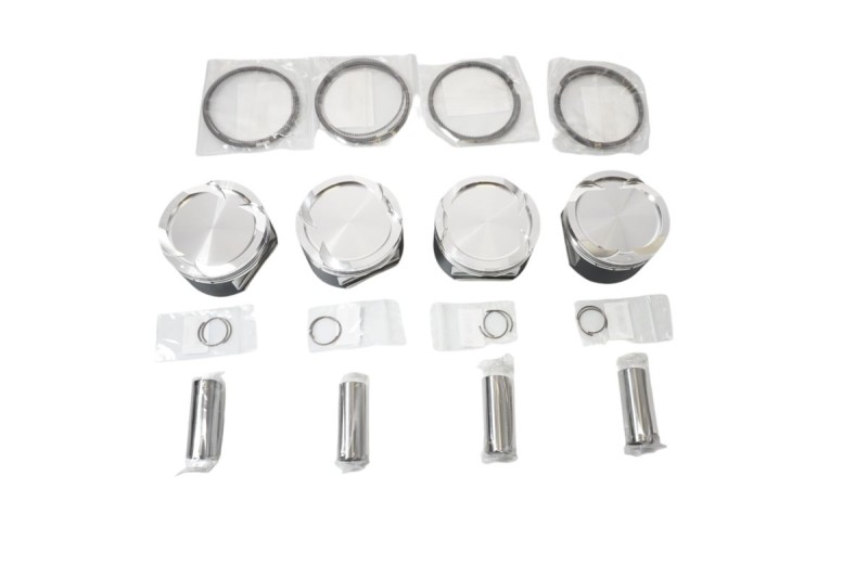 WOSSNER KOMPLET TŁOKÓW (SKUTER WODNY) KAWASAKI ULTRA LX '07-'19, STX 15-F '04-'19, STX 1500 '09-'10, SXR '17-'18 STD. (82,93MM) (12,50:1)