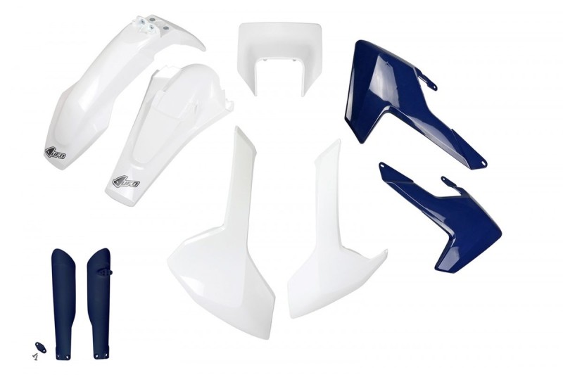 UFO KOMPLET PLASTIKÓW (FULL KIT) Z OSŁONAMI TELESKOPÓW (AMORTYZATORÓW) HUSQVARNA TX/TE/FE '17-'19 Z OSŁONĄ LAMPY KOLOR OEM (BIAŁY/NIEBIESKI) (HU621E999)