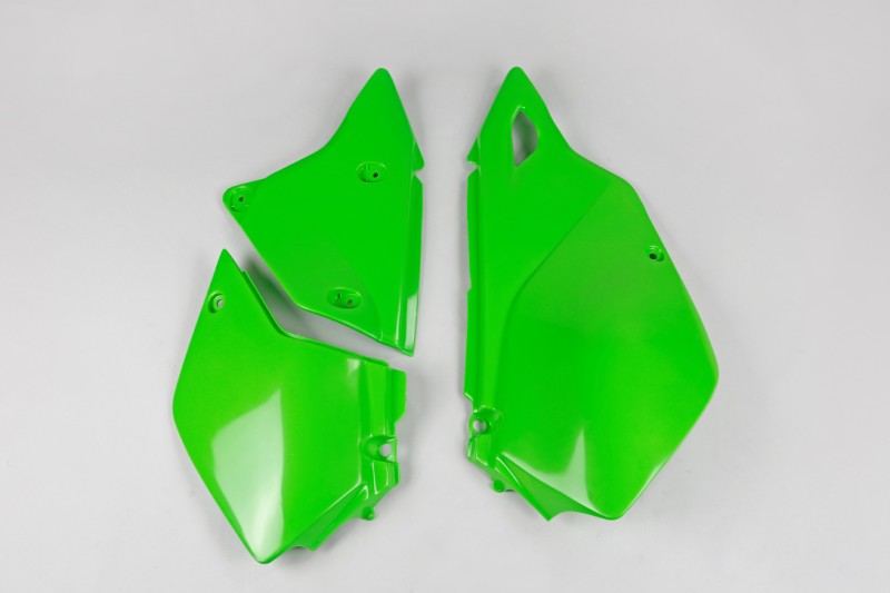 UFO 2024/11 BOCZKI TYLNE KAWASAKI KLX 400R '03-'25 ( KOMPLET ) KOLOR ZIELONY