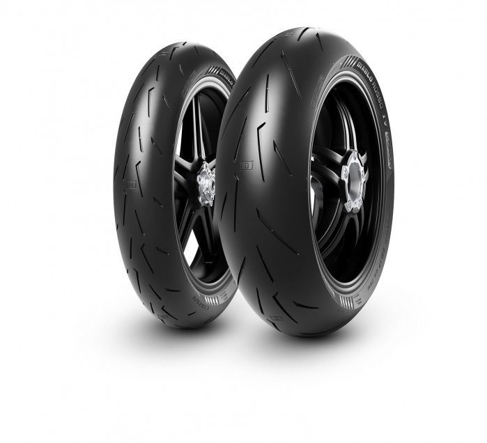PIRELLI OPONA 200/55ZR17 DIABLO ROSSO IV CORSA (78W) TL M/C TYŁ DOT 21/2025 (1)
