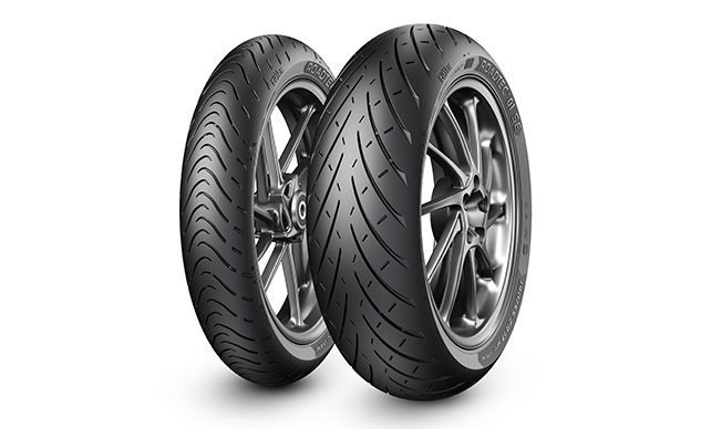 METZELER KOMPLET OPON (3850800/25) 120/70ZR17 ROADTEC 01 SE (58W) TL M/C PRZÓD DOT 2025 + (3851300/24) 190/55ZR17 ROADTEC 01 SE (75W) TL M/C TYŁ DOT 2024 + SASZETKA METZELER (1)