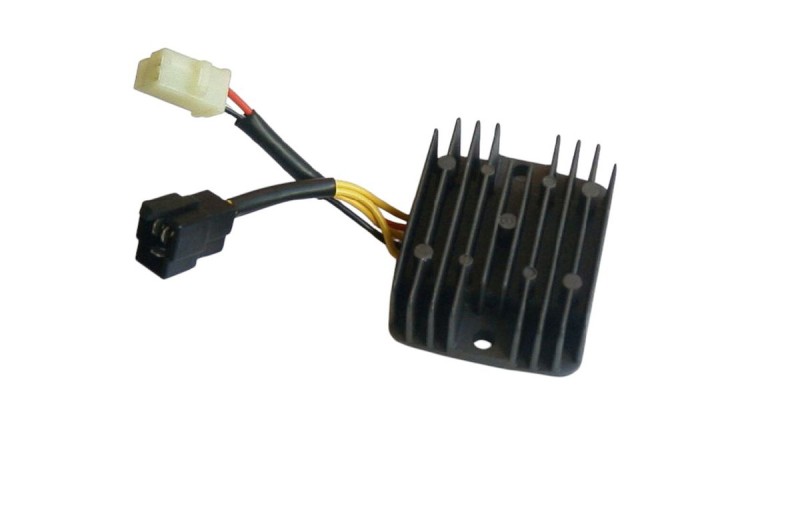 TOURMAX REGULATOR NAPIĘCIA SUZUKI SV 650 '99-'02, LS 650 SAVAGE '86-'04, LS 650 BOULEVAD '05-'19 (OEM:32800-24B01) (MADE IN JAPAN) (2)