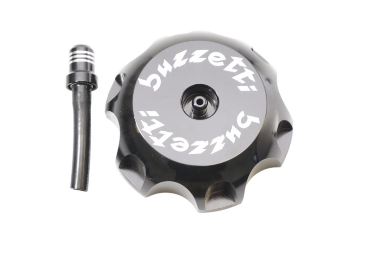 BUZZETTI KOREK WLEWU PALIWA YAMAHA 67MM (ZAWIERA ODPOWIETRZNIK KORKA PALIWA) KOLOR CZARNY (1)