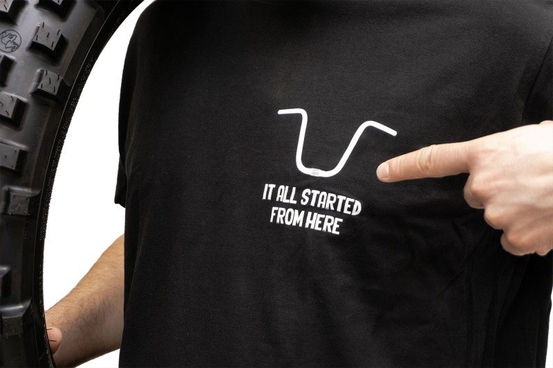 METZELER KOMPLET OPON (3576100/22) 1130/80B17 CRUISETEC 65H TL M/C PRZÓD DOT 2022 + (3576200/24) 180/65B16 CRUISETEC 81H TL M/C REINF TYŁ DOT 2024 + KOSZULKA ONLY MOTORCYCLE XL (2)