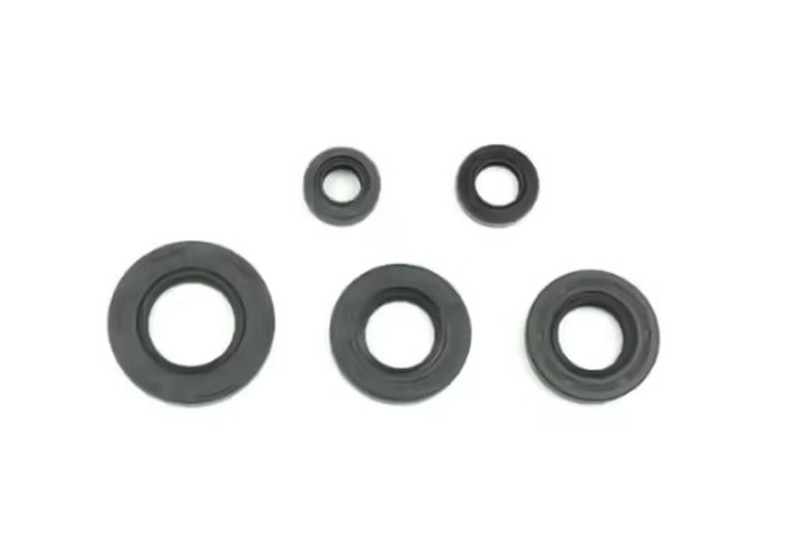 ATHENA KOMPLET (ZESTAW) USZCZELNIACZY SILNIKOWYCH SUZUKI GT 50 '77-'91, OR 50 '79-'80, PV 50 '77-'91, TS 50 '77-'91, ZR '77-'91 (1)