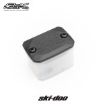 mini: BRP 507032478 Zbiorniczek płynu hamulcowego Ski-Doo Expedition 550/600/800/900/1200 \'09-19 Freeride 800/850 \'13-19 Grand Touring 550/600/900/1200 Renegade 550/600/800/900/1200 Skandic 550/600/900 \'10-19 GSX 500/550/600/800/900/1200 \'08-15 MXZ 500/550/600/800/1200 Summit 600/800 \'08-19 Tundra 550/600 \'11-19 (1)