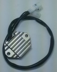 mini: TOURMAX REGULATOR NAPIĘCIA YAMAHA WR 250F '03-'06, WR 450F '03-'06 (OEM: 5TJ-81960-02) (MADE IN JAPAN) (1)