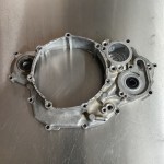 mini: Pokrywa sprzęgła Yamaha YZ250F WR250F 2006-2013 5XC-15431-00-00 = 5XC-15431-01-00 UŻYWANY !!! (1)