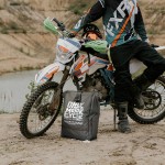 mini: METZELER PAKIET OPON (3776600/25) 4X140/80-18 MCE 6 DAYS EXTREME FIM SOFT TT 70M M+S M/C TYŁ DOT 2025 + PLECAK METZELER (2)