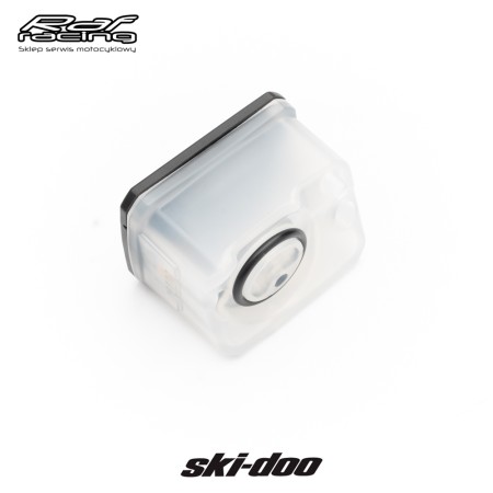 Obrazek 2 dla: BRP 507032478 Zbiorniczek płynu hamulcowego SkiDoo Expedition 550/600/800/900/1200 '0919 Freeride 800/850 '1319 Grand Touring 550/600/900/1200 Renegade 550/600/800/900/1200 Skandic 550/600/900 '1019 GSX 500/550/600/800/900/1200 '0815 MXZ 500/550/600/800/1200 Summit 600/800 '0819 Tundra 550/600 '1119