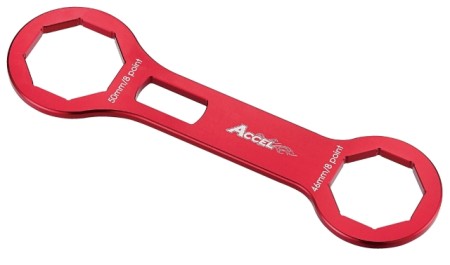 ACCEL KLUCZ DO SERWISU ZAWIESZEŃ PRZEDNICH SHOWA 47/48MM, 47/48 SFF DO ROZKRĘCANIA GÓRNEJ OŚMIOKĄTNEJ NAKRETKI 50MM ( HONDA, KAWASAKI, SUZUKI) KOLOR CZARNY (FCW01) (FCW01)