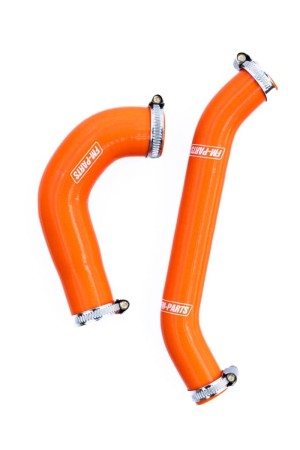 FMPARTS SILIKONOWE WĘŻE/PRZEWODY CHŁODNICY KTM EXC 250/300 TPI '24; HUSQVARNA TE/TEI 250/300 TPI '24; GASGAS EC 250/300 TPI '24 KOLOR POMARAŃCZOWY