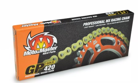 MOTOMASTER ŁAŃCUCH NAPĘDOWY GP420 MX PROFESSIONAL MOTOCROSS RACING CHAIN BEZ ORINGÓW KOLOR ZŁOTY (134 OGNIW, ZAPINKA W ZESTAWIE)