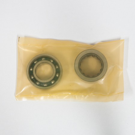 Obrazek dla: HOT RODS ZESTAW NAPRAWCZY WAŁKA WYRÓWNOWAŻAJĄCEGO (ŁOŻYSKA) HONDA CRF 250R '04 09, CRF 250X '04'17,CRF 450 '02'08, CRF 450X '05'17