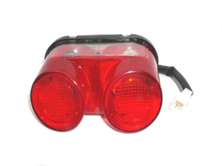 Obrazek dla: SPI SNOW LAMPA TYLNA YAMAHA NYTRO '06'07, RAGE '05'07, VENTURE RS '06'18, RX1 '03'05, RX WARRIOR '05'09, VENTURE / GT '07, LED (SKUTER ŚNIEŻNY)